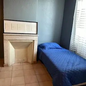 https://grand-studio-3-personnes-marseille.fr-provencehotel.com